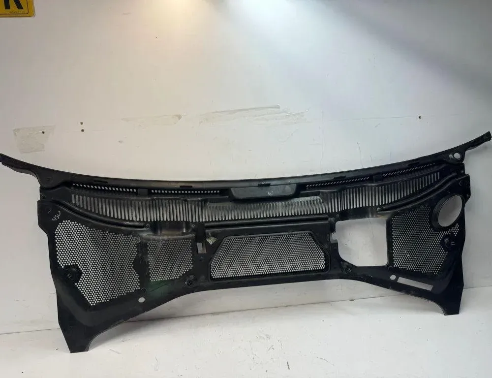 BENTLEY Continental Front  Wiper Cowl Trim 3W8819416 31153508