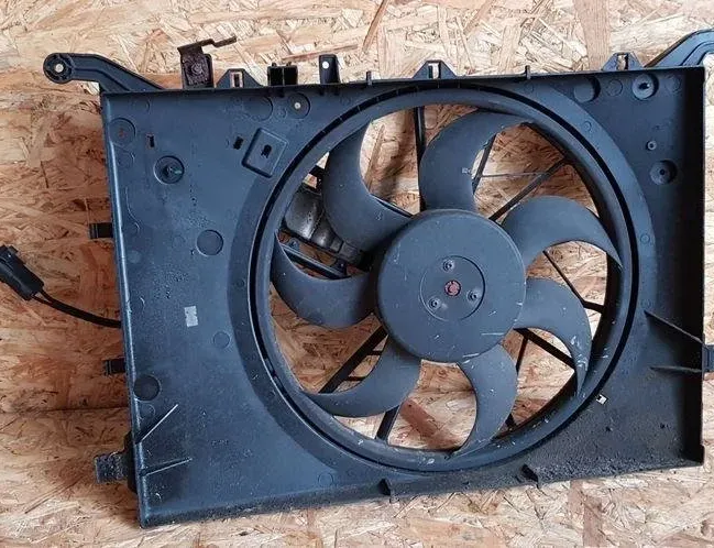 VOLVO S80 1 generation (1998-2006) Motorhűtő-ventilátor hűtője 30680547 31084634