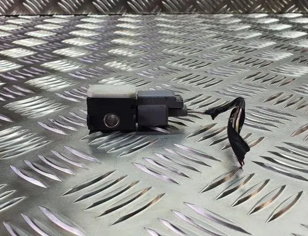 FORD C-Max 1 generation (2003-2010) Jobb hátsó balesetérzékelő 3M5T14B342AB,400441 31087247