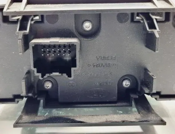 FORD EcoSport 2 generation (2013-2024) Headlight Switch Control Unit CN1513A024MA 31102198