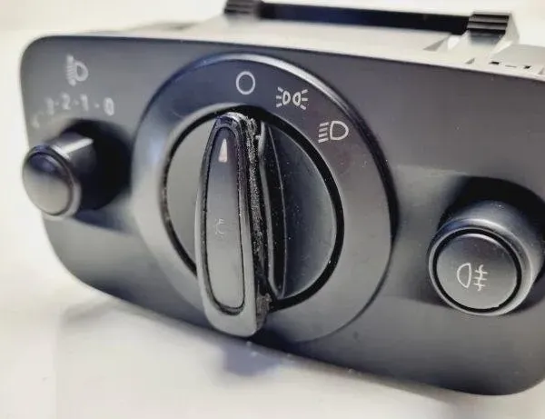 FORD EcoSport 2 generation (2013-2024) Headlight Switch Control Unit CN1513A024MA 31102198