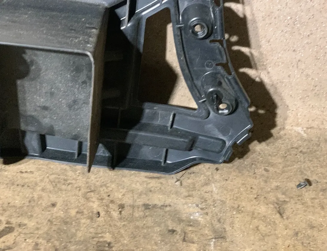 BMW X3 F25 (2010-2017) Держатель заднего бампера правый 7210078 33058960