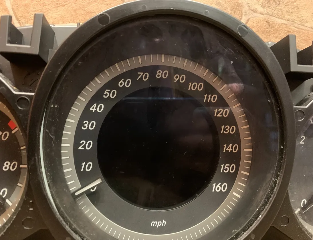 MERCEDES-BENZ C-Class W204/S204/C204 (2004-2015) Sebességmérő műszer A2049004809 34355218