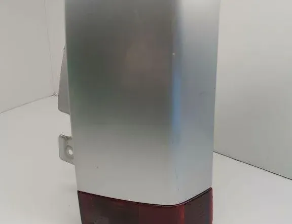 OPEL Ampera Облицовка заднего правого фонаря 13130028 31849758