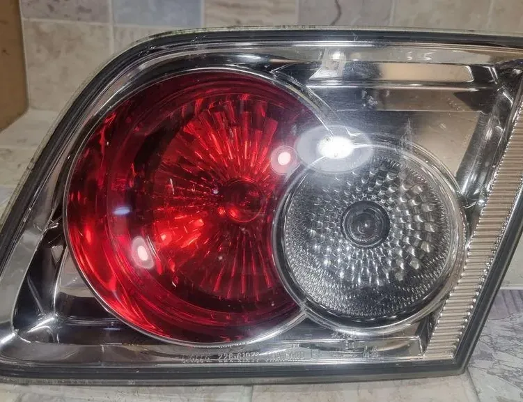 MAZDA 6 GG (2002-2007) Right Side Tailgate Taillight 22661971 34014813