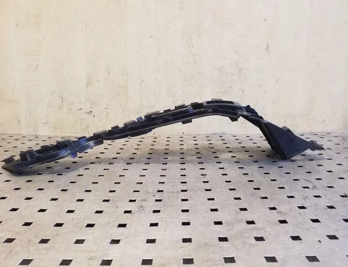 VOLKSWAGEN Touareg 2 generation (2010-2018) Левый держатель заднего бампера 7P6807393 26159452