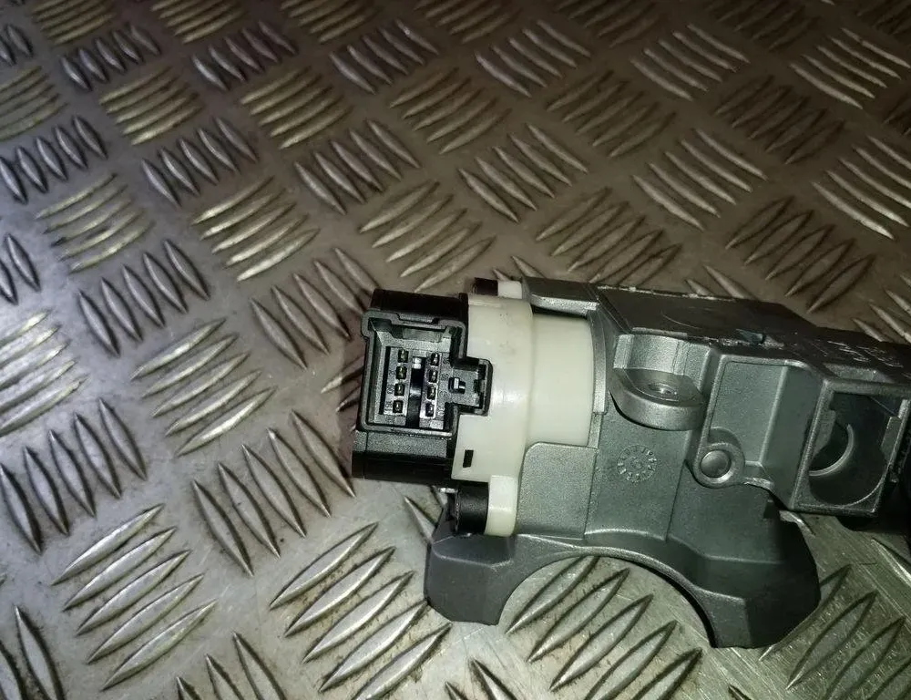 VOLVO XC60 Gyújtászár 510130020,8621509,8626324 32152953