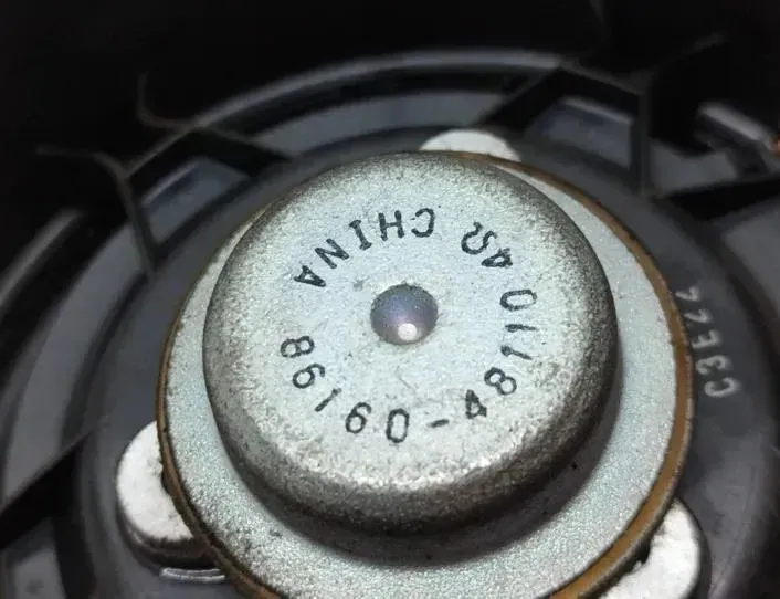 LEXUS RX 2 generation (2003-2009) Jobb hátsó ajtó hangszórója 8616048110 23032806