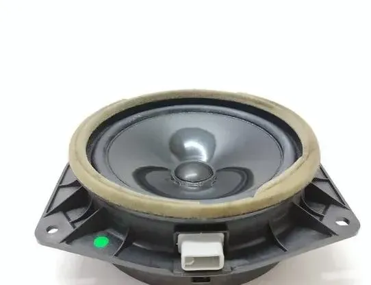 LEXUS RX 2 generation (2003-2009) Bal hátsó ajtó hangszórója 8616048110 23032807