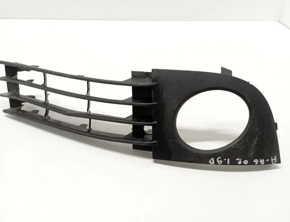 AUDI A6 C6/4F (2004-2011) Одделка противотуманай фары 4B0807682 33255448