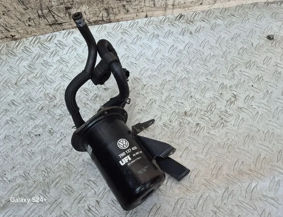 VOLKSWAGEN Passat B7 (2010-2015) Корпус топливного фильтра 3AA127399L,7N0127400 31720849