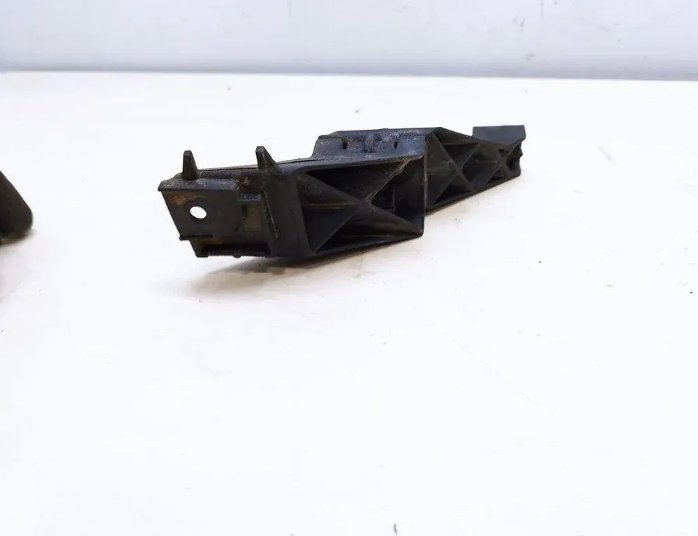 VOLKSWAGEN Touareg 2 generation (2010-2018) Держатель заднего бампера правый 7P6807046 31423235