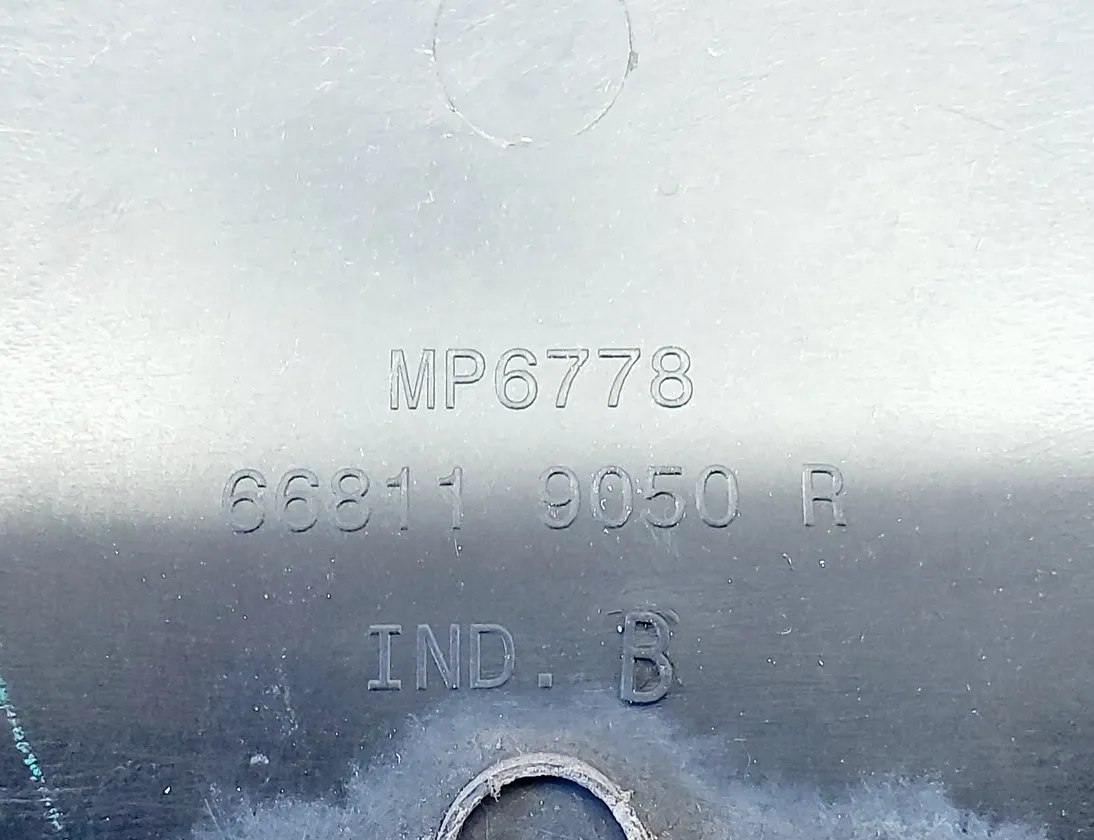 DACIA Lodgy 1 generation (2013-2024) Első ablaktörlő dísztoldata 668119050R 34832396