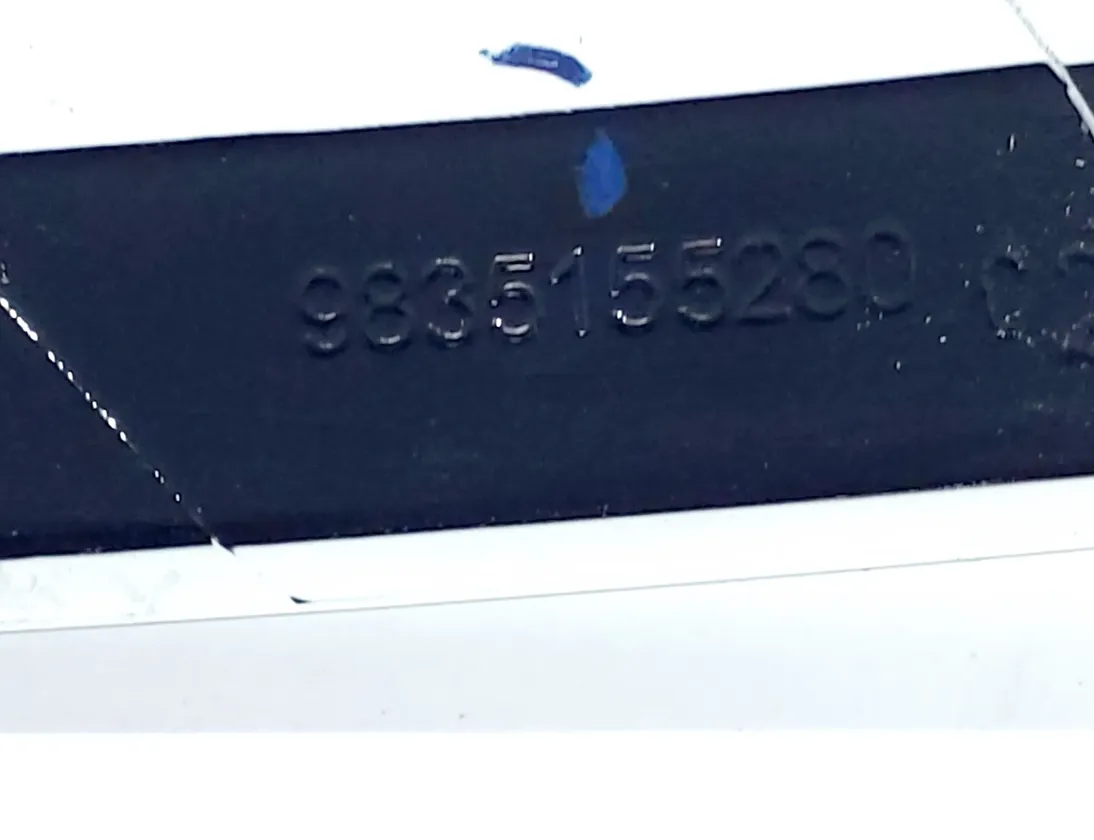 OPEL Mokka Решетка бампера передняя левая 9835155280 34403708