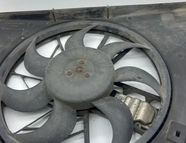 VOLVO V70 2 generation (2000-2008) Motorhűtő-ventilátor hűtője 0130303909 33959122