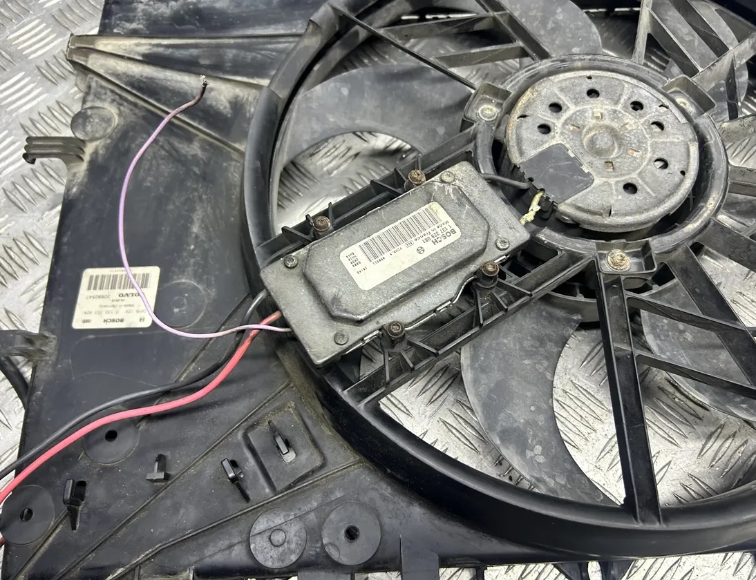 VOLVO V70 2 generation (2000-2008) Motorhűtő-ventilátor hűtője 0130303909,113732081,30680547 21942498
