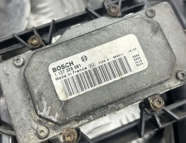 VOLVO V70 2 generation (2000-2008) Motorhűtő-ventilátor hűtője 0130303909,113732081,30680547 21942498