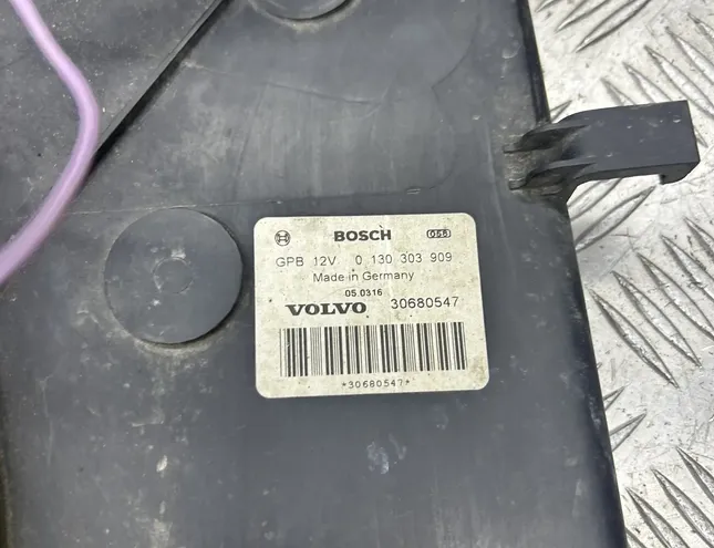 VOLVO V70 2 generation (2000-2008) Motorhűtő-ventilátor hűtője 0130303909,113732081,30680547 21942498