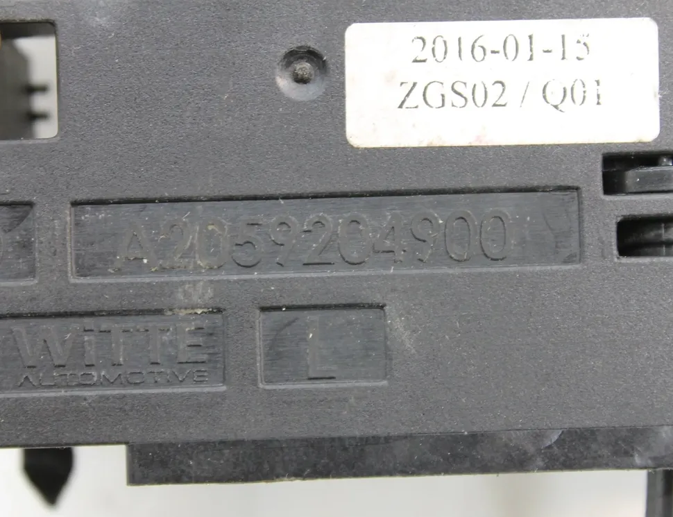 MERCEDES-BENZ C-Class W205/S205/C205 (2014-2023) Hátsó ülés háttámlája zár A2059204900 28450039