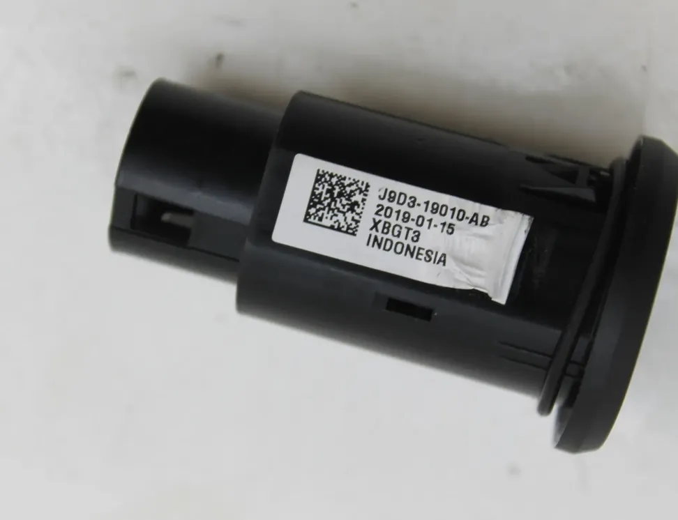 JAGUAR I-Pace 1 generation (2018-2023) USB J9D3-19010-AB 31871643