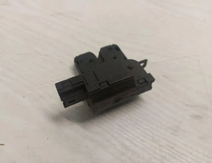 RENAULT Scenic 2 generation (2003-2010) Window Tailgate Lock 8200000894,7700430941 24418619