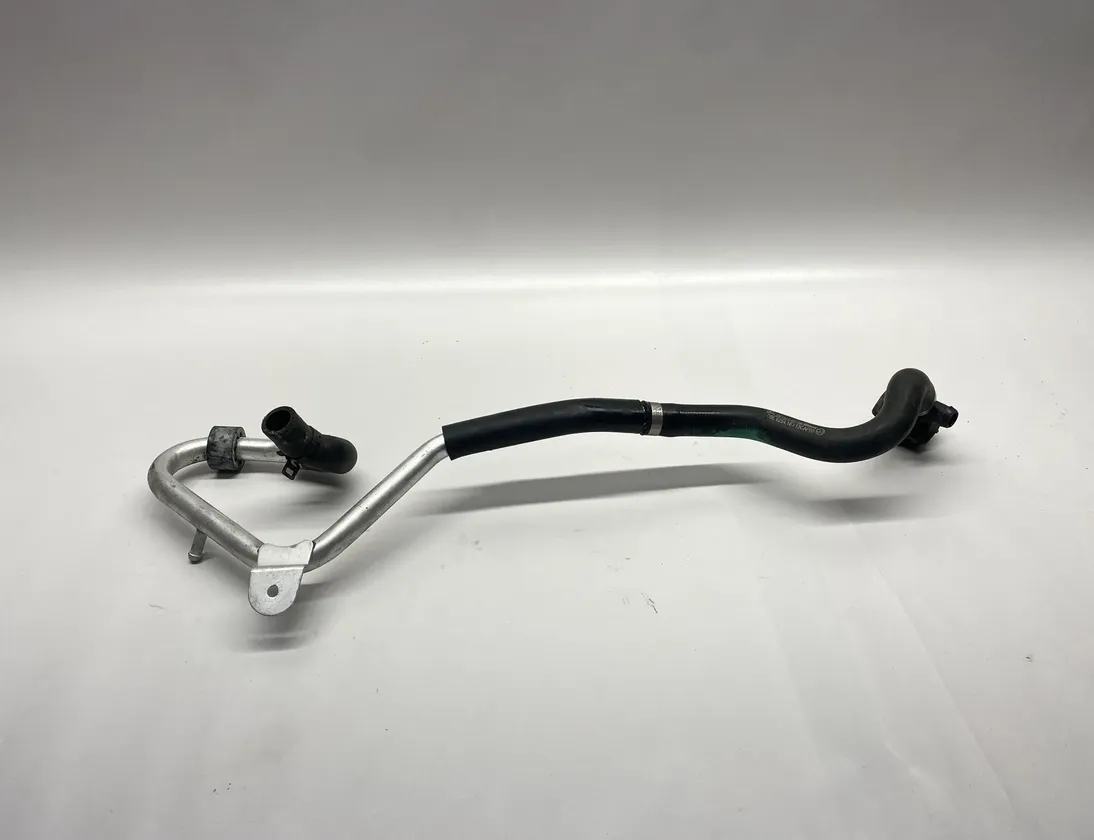 MERCEDES-BENZ C-Class W205/S205/C205 (2014-2023) Шланги охлаждающей жидкости 2058303102,A2058303102 20385985