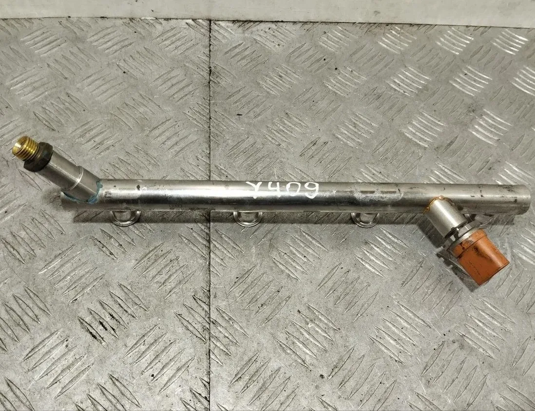 AUDI A8 D4/4H (2010-2018) Fuel Rail 079133315BM 23486723