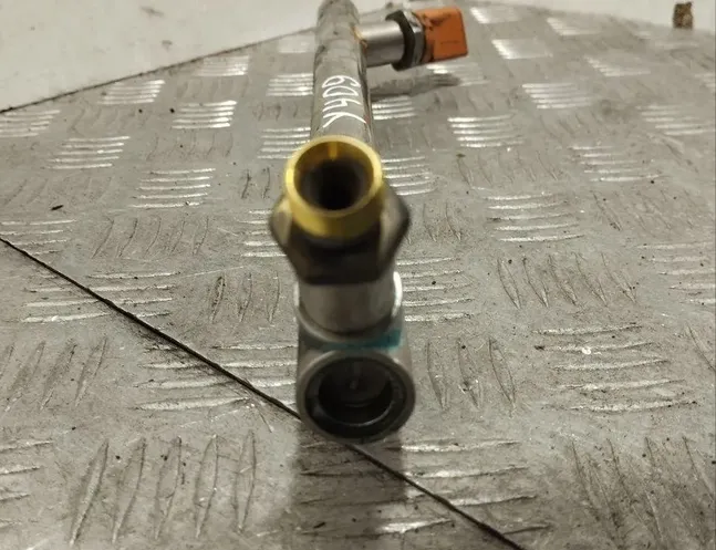 AUDI A8 D4/4H (2010-2018) Fuel Rail 079133315BM 23486723