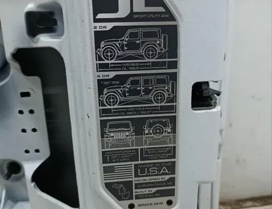 JEEP Wrangler JK (2006-2018) Csomagtérfedél 34832962