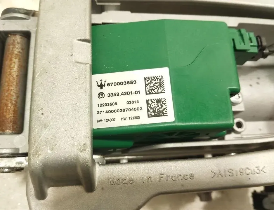 MASERATI Quattroporte 6 generation (2012-2024) Kormányműfogaslécek 06700067910 29841798