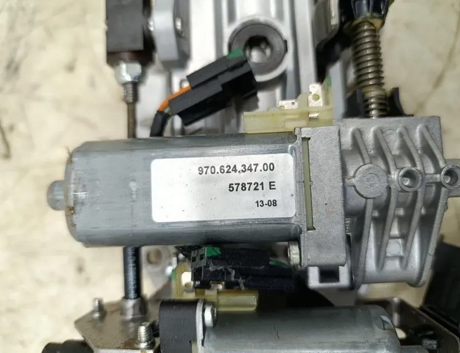 MASERATI Quattroporte 6 generation (2012-2024) Kormányműfogaslécek 670006791,670003653,97062434700,06700067910 31641108