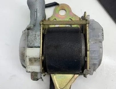 SUBARU Outback 2 generation (1998-2003) Bal első biztonsági öv G087917 23936561