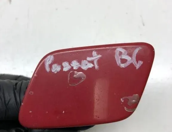 VOLKSWAGEN Passat B7 (2010-2015) Левая крышка омывателя фар 3C0955109A 30593017