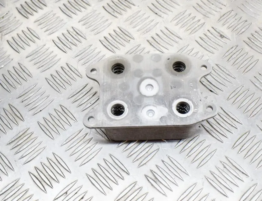 AUDI A4 B9/8W (2015-2024) Oil Cooler 04E117021K 11545753