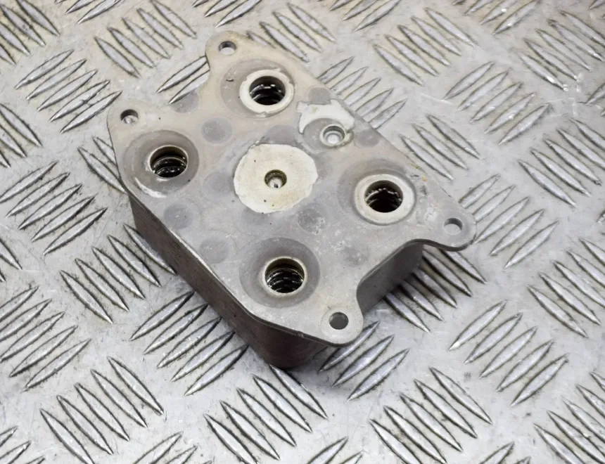 AUDI A4 B9/8W (2015-2024) Oil Cooler 04E117021K 13727190