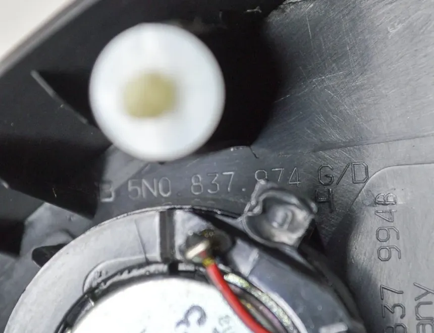 VOLKSWAGEN Tiguan 1 generation (2007-2017) Jobb első ajtó hangfala 5N0837974D,5N0035412A,5N0837974G,5N0837994B 13749525