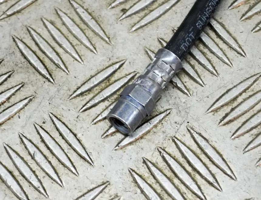 BMW 5 Series E60/E61 (2003-2010) Тормозные шланги SAEJ1401 14467085