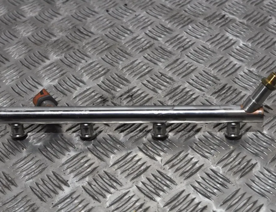 AUDI A7 C7/4G (2010-2020) Üzemanyagsín 079133315BM 2238898