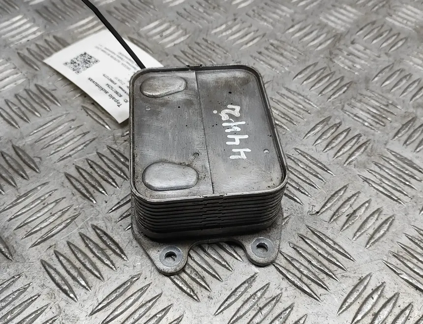 SKODA Superb 3 generation (2015-2023) Oil Cooler 04E117021K 28075254