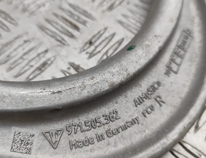 AUDI e-tron GT 1 generation (2020-2024) Рычаг задний правый 971505362 31439887