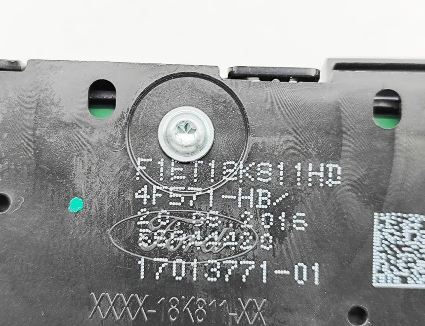 FORD Focus 3 generation (2011-2020) Кнопки музыкального проигрывателя F1ET-18K811-HD 33152505