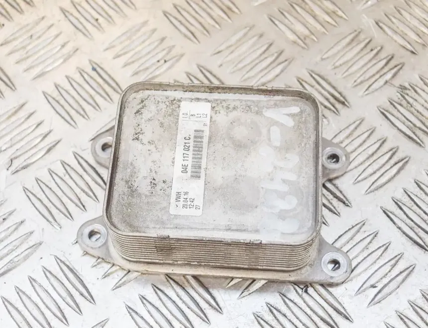 AUDI A4 B9/8W (2015-2024) Oil Cooler 04E117021C 4143664