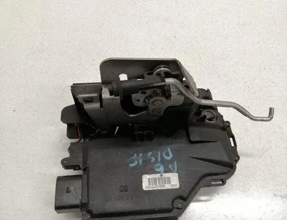 AUDI A6 C5/4B (1997-2004) Jobb első ajtó zárja 4B2837016G 17105502