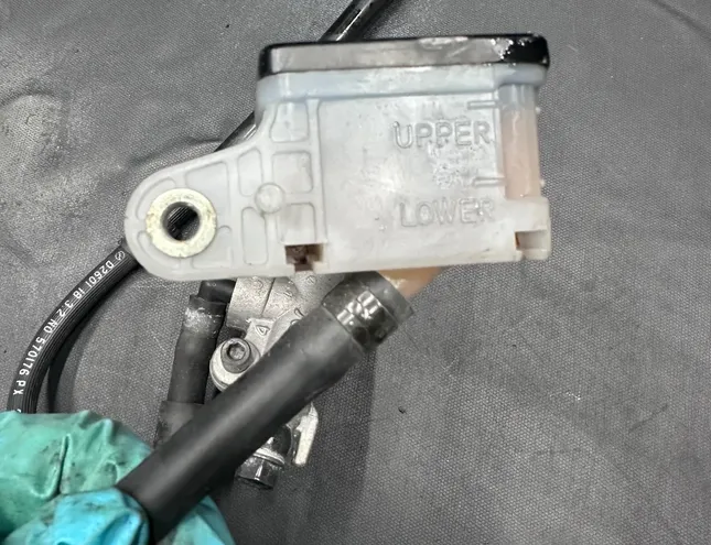 HONDA VTR Hátsó főfék hengerszivattyúja NIFIN,570176 34511169