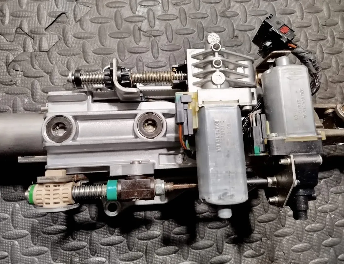 MASERATI Ghibli 3 generation (2013-2024) Kormányszerkezet 06700067910,0670003653 33378142