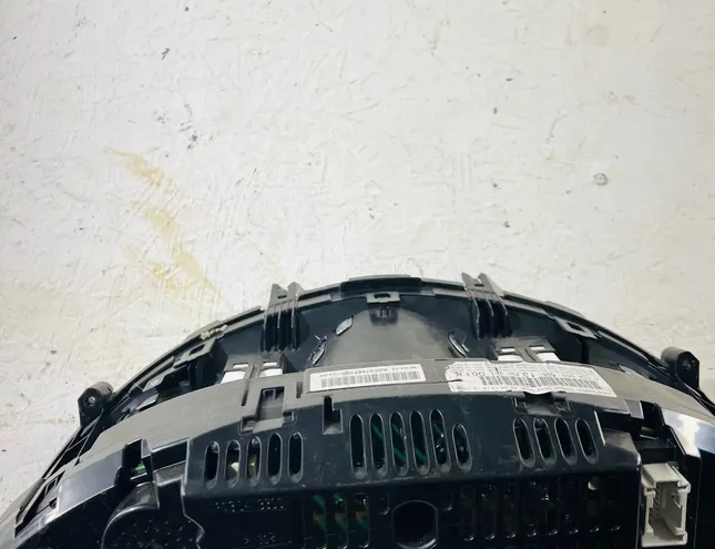 MERCEDES-BENZ C-Class W204/S204/C204 (2004-2015) Sebességmérő műszer 204900,A2087298500,22.04.14.14,A2C37587700 34155291