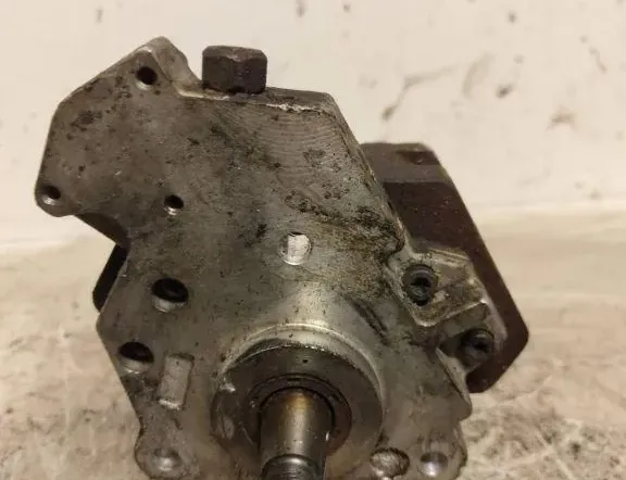 RENAULT Scenic 2 generation (2003-2010) Üzemanyag-szivattyú 8200108225,0445010075,037472,8200456693,0445010073,8200055072 34683379