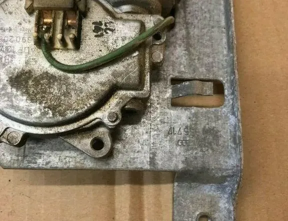 VOLKSWAGEN Jetta 2 generation (1984-1992) Csomagtérajtó ablaktörlő karja 191955711 34331427