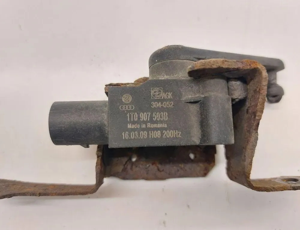 VOLKSWAGEN Passat B6 (2005-2010) Front Right Level Sensor 1T0907503B 34331342
