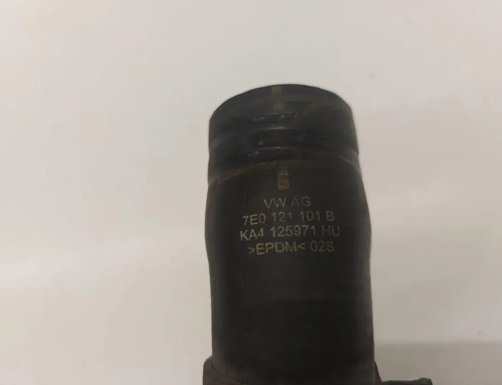 VOLKSWAGEN Transporter T5 (2003-2015) Hűtőtömlők 7E0121101B 34330826